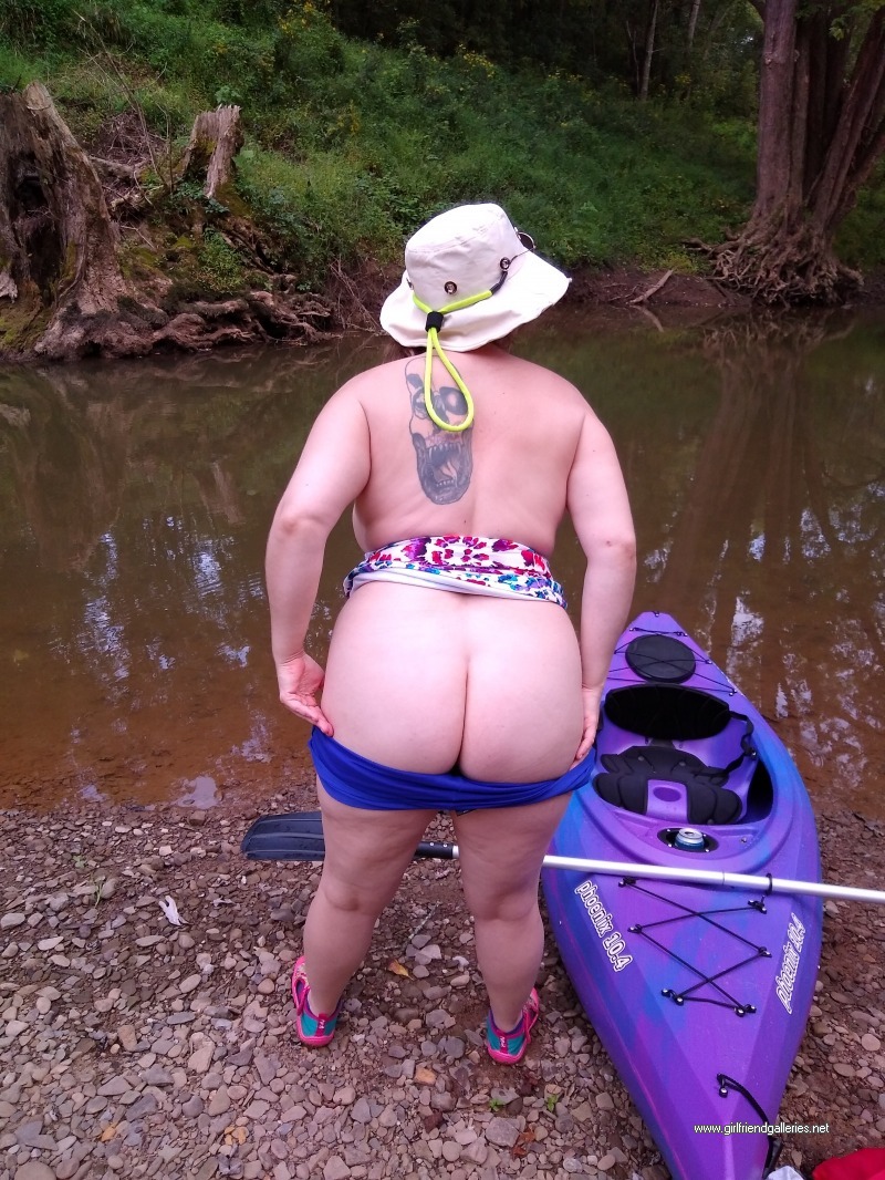 Hot Ohio Girlfriend Kayaking