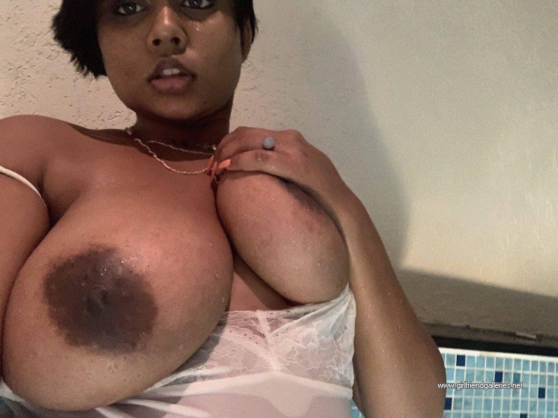 Dark boobs