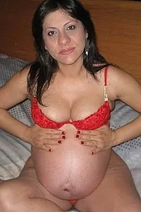 Pregnant Rania from Lebanon 1