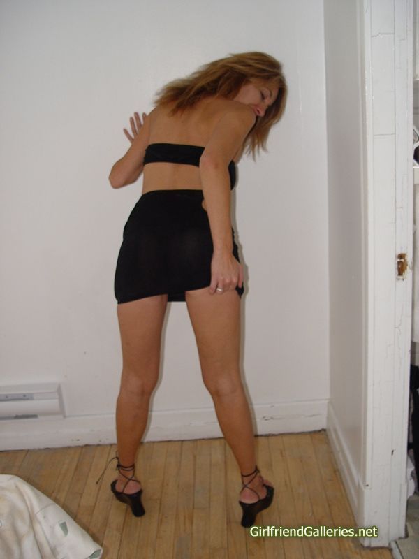 Hot canadien exhibitionist who like black dick 